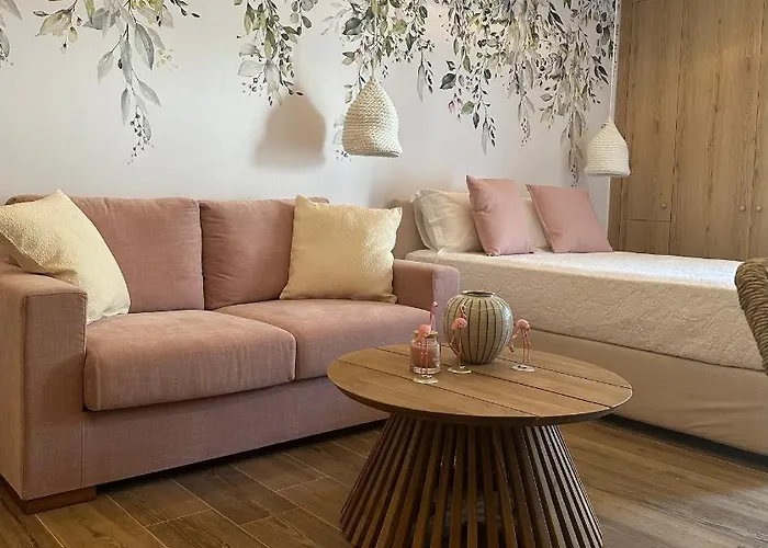 Flamingo Feather 루트라키