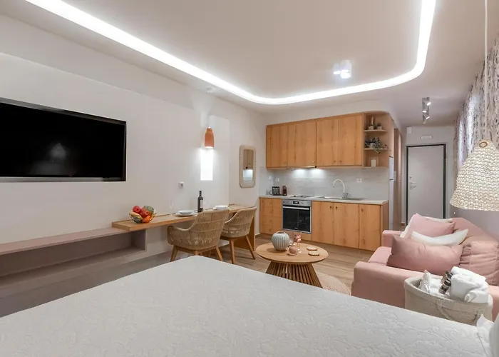 Flamingo Feather Apartament