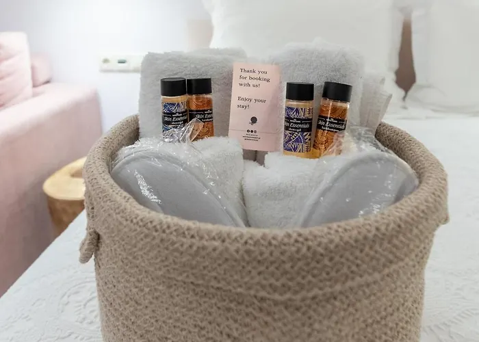 Flamingo Feather 아파트